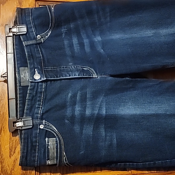 Chico's Cropped Jean - Picture 2 of 11